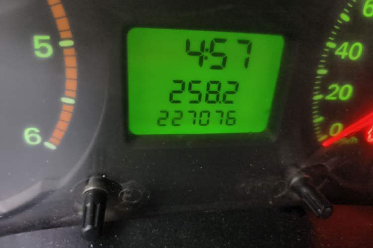 Used Ford Transit Custom 2016 2.2T Long-Wheelbase 6/7-Seater Mid-Roof Multi-Purpose Vehicle
