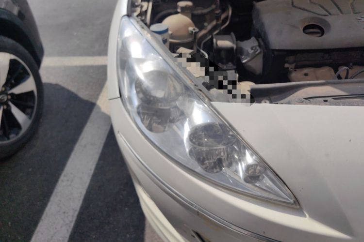 Used Peugeot 408 2013 1.6L Automatic Comfort Edition Right Front Headlight