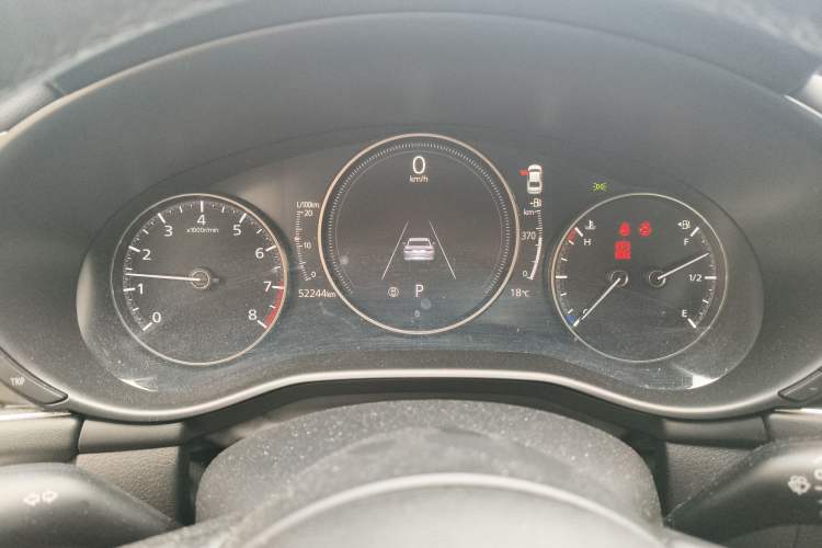 Used Mazda 3 Axela 2020 2.0L Automatic ZhiXuan Edition Odometer Close Up