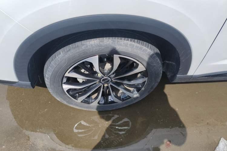 Used Roewe RX5 MAX 2021 Supreme Series 300TGI Automatic Smart Cabin Edition
