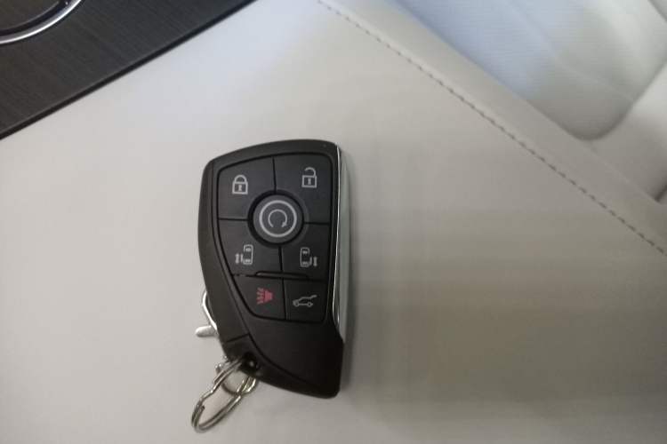 Used Buick GL8 New Energy 2024 Lu Zun Deluxe Edition 7-Seater Interior 1