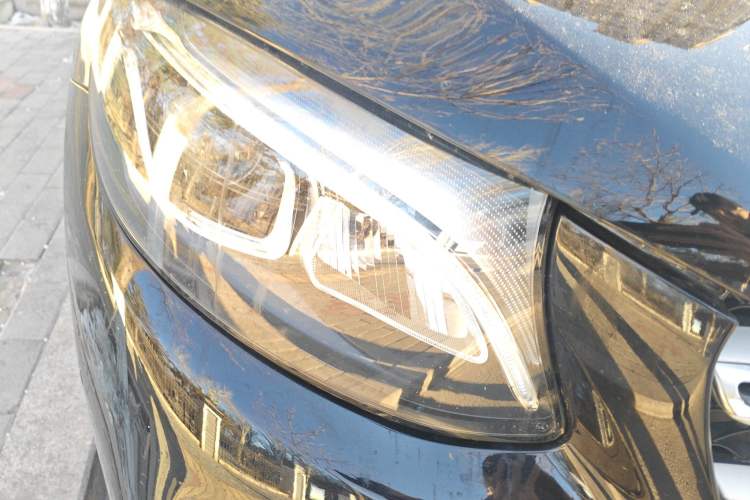 Used Mercedes-Benz GLC 2019 GLC 260 L 4MATIC Dynamic Model
