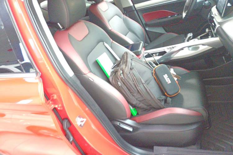 Used Geely Auto Coolray 2020 Facelift 240T DCT Hunter
