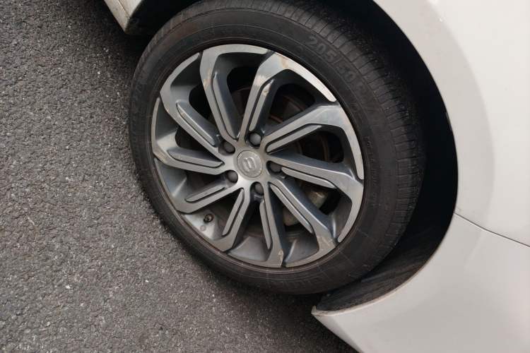 Used Geely Auto Emgrand GL 2021 UP 1.4T CVT Luxury Edition Right Front Wheel Hub