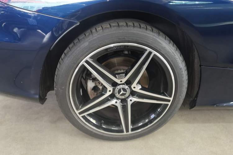 Used Mercedes-Benz C-Class 2018 C 200 Coupe Exterior 5