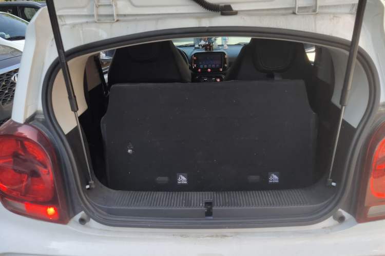 Used Roewe Clever 2022 311km QiQi BoBo Edition
