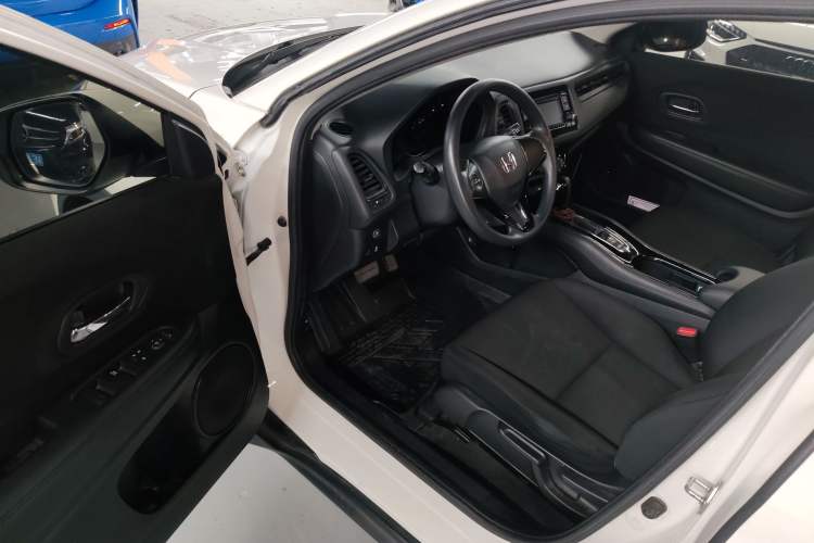 Used Honda Vezel 2017 1.5L CVT 2WD Comfort Model Driver Seat