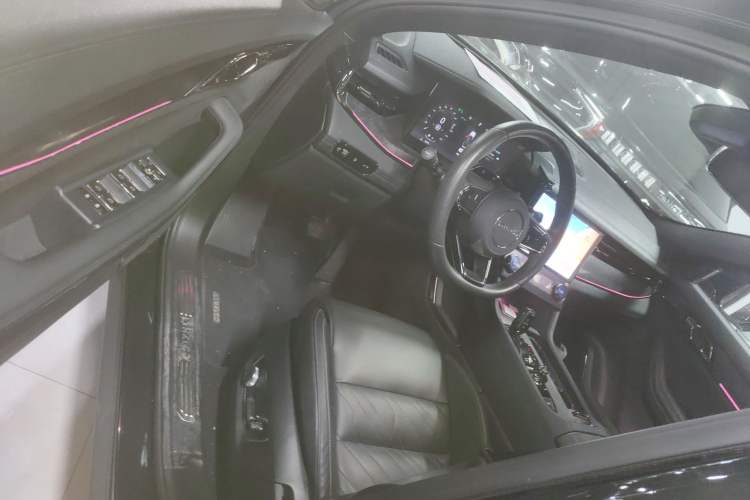 Used Lynk & Co 09 EM-P 2021 2.0T PHEV Halo Six-Seater
