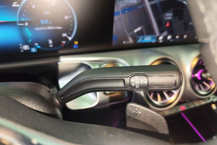 Used Mercedes-Benz GLB 2023 GLB 220 Fashion Model