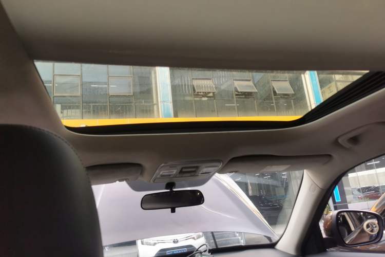 Used Geely Auto Emgrand X7 Sport 2018 1.8TD Automatic Two-Wheel Drive Zhiya Model
