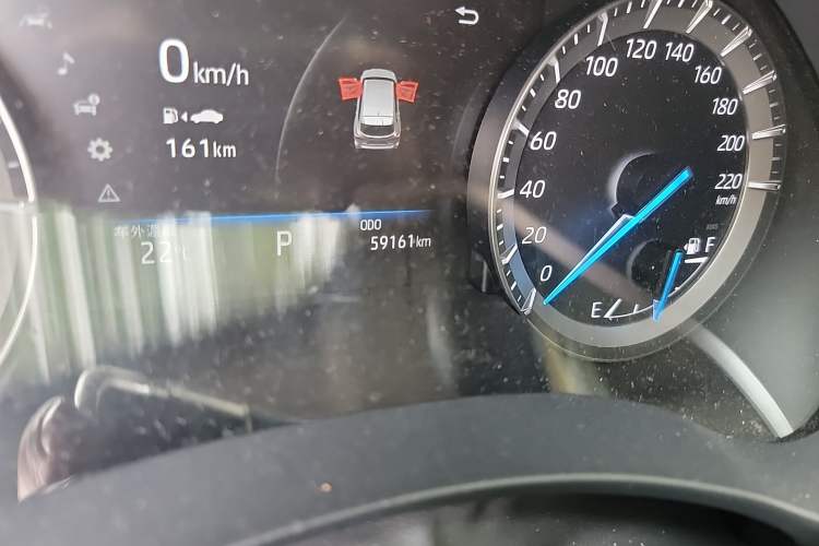 Used Toyota Highlander 2022 Dual-Engine 2.5L Four-Wheel Drive Prestige Version 7 Seats Odometer Close Up