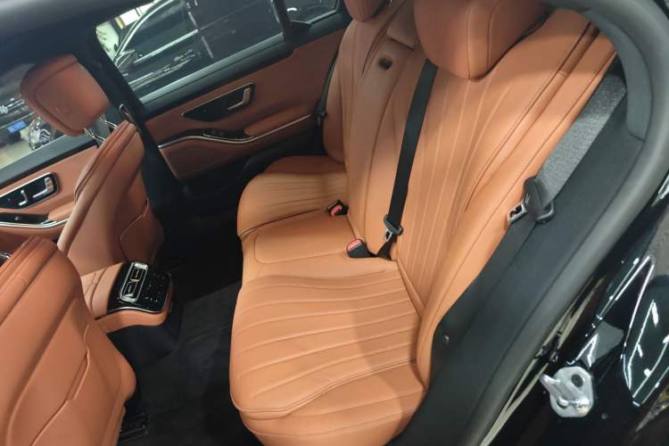 Used Mercedes-Benz S-Class 2023 S 400 L Business Model Left Rear Seat