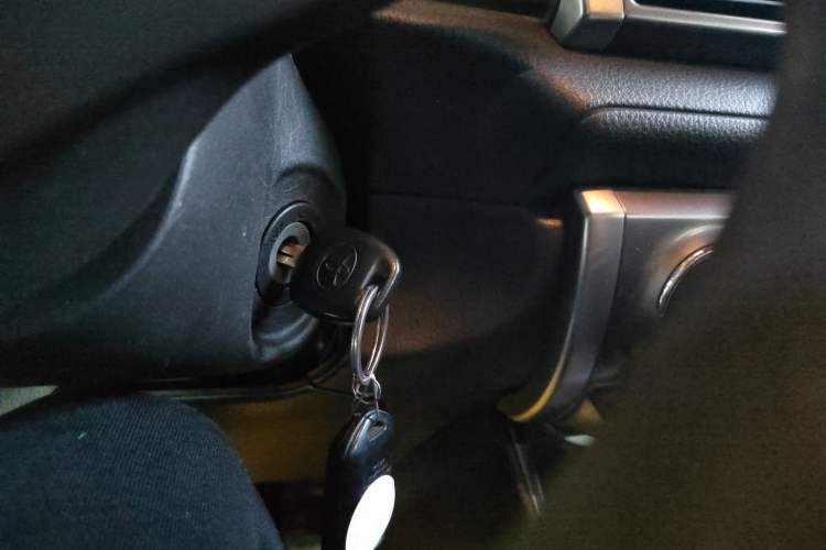 Used Toyota YARiS L Zhi Xuan 2014 1.5G Automatic Xuan Dong Edition Interior 1