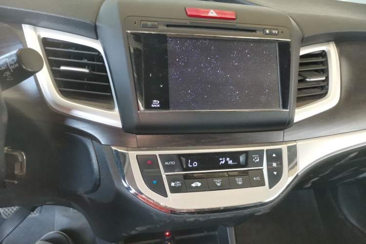 Used Honda Jade 2013 1.8L automatic Comfort version 5 seats