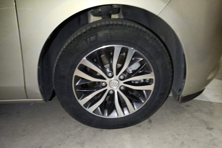 Used Buick GL8 2017 ES 28T Luxury Model China V Standard
