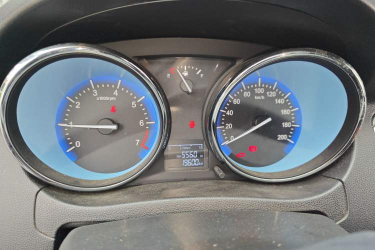 Used Cowin C3 2015 1.5L Manual Gold Diamond Edition
