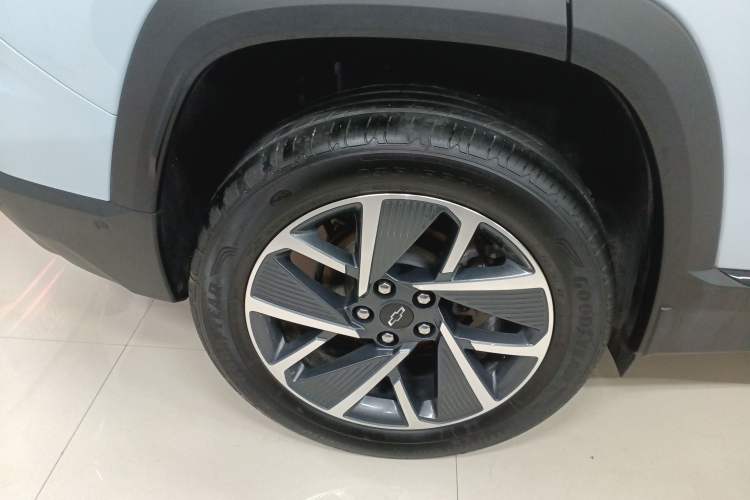 Used Chevrolet Equinox Plus 2024 102km RS Ultimate Edition
