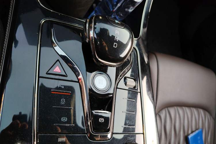 Used BYD Han 2023 EV Champion Edition 605KM Front-Drive Premium Model
