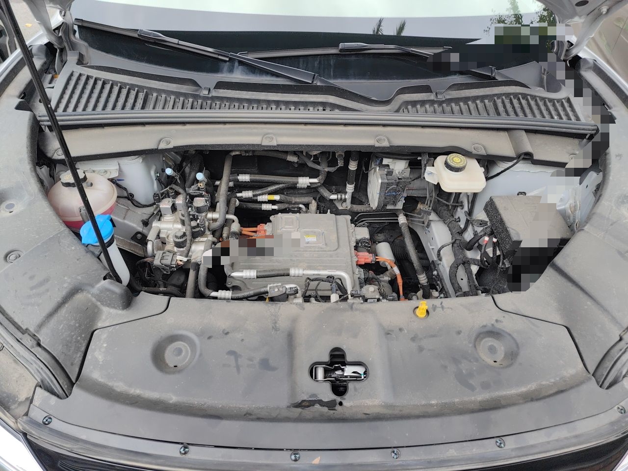 BYD Yuan UP 2025 Model 301KM Leading Version — снимка 17