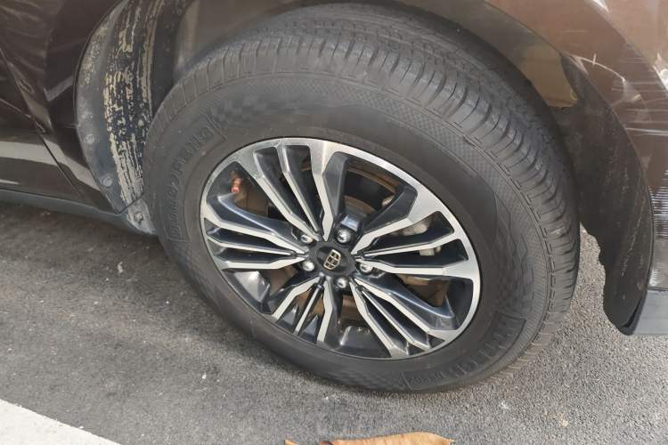 Used Geely Auto Vision X6 2016 1.8L Manual Luxury Model