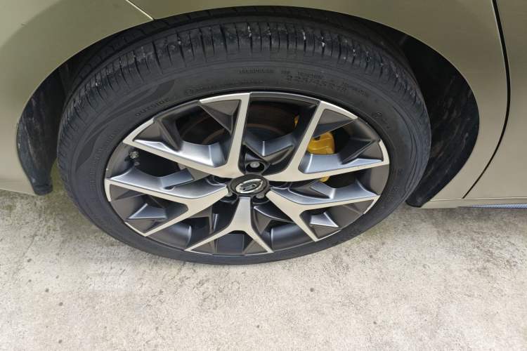 Used GAC Trumpchi EMPOW 2021 270T DCT J16 Version
