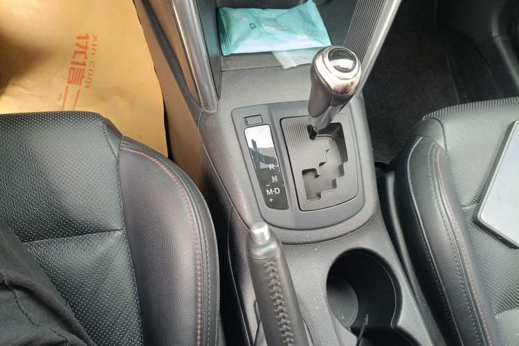Used Mazda CX-5 2013 2.5L Automatic 4x4 Luxury Version Gear Lever