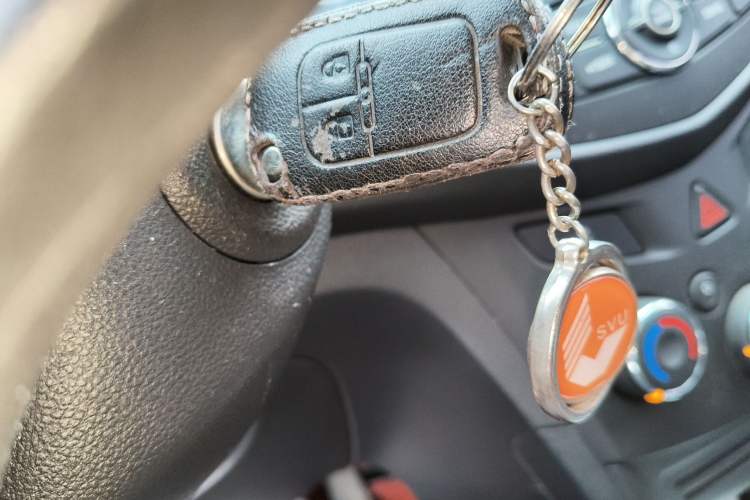 Used Chevrolet Trax 2016 1.4T Manual Two-Wheel Drive Comfort Version with Sunroof Interior 1