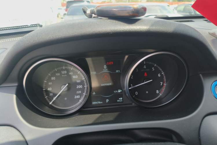 Used Land Rover Discovery Sport 2019 200PS PURE Edition China VI Standard