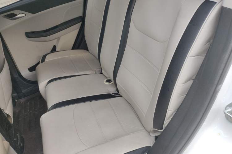 Used BYD Yuan Pro 2021 401 km Deluxe Version Left Rear Seat