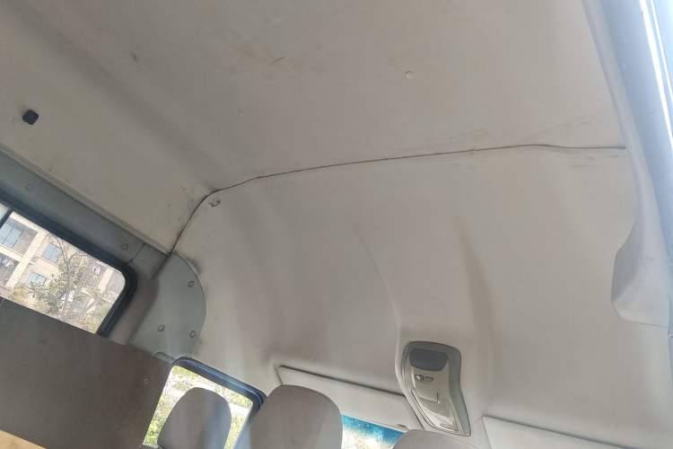 Used Iveco Power Daily 2017 2.5T Deluxe A37 High-Roof 6-7 Seater Bus 47Z5
