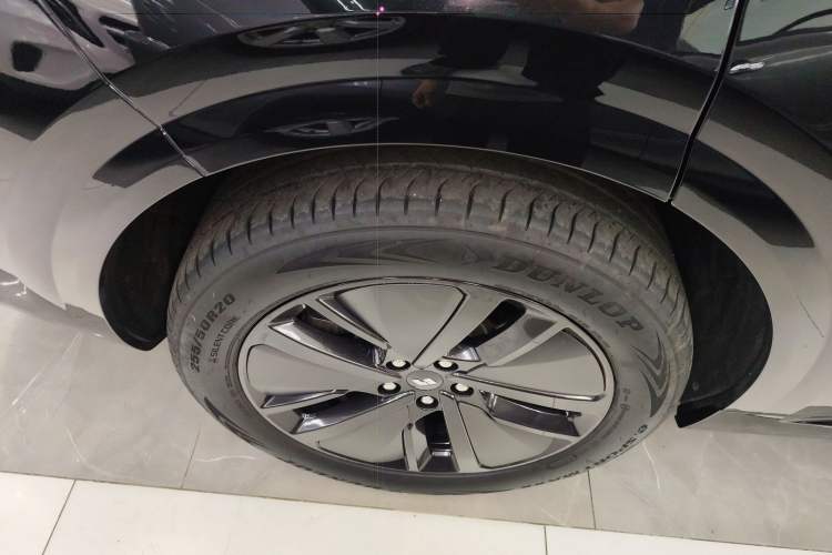 Used Li Auto L6 2024 Pro Model Right Rear Wheel Hub