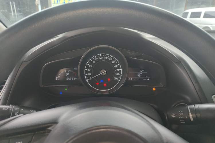 Used Mazda 3 Axela 2017 Sedan 1.5L Automatic Luxury Model Emission Standard China V Instrument Cluster