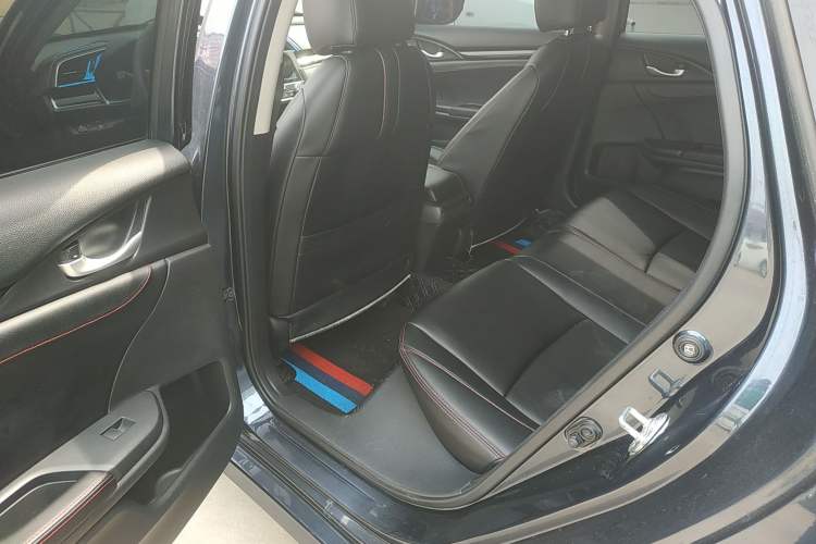 Used Honda Civic 2016 220TURBO CVT Luxury Edition
