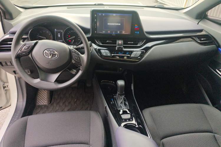 Used Toyota IZOA 2021 2.0L Yichi SPORT