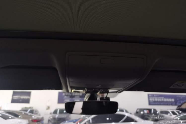 Used Volkswagen Tiguan L 2021 330TSI Automatic Two-Wheel Drive R-Line Enhanced Edition Headliner