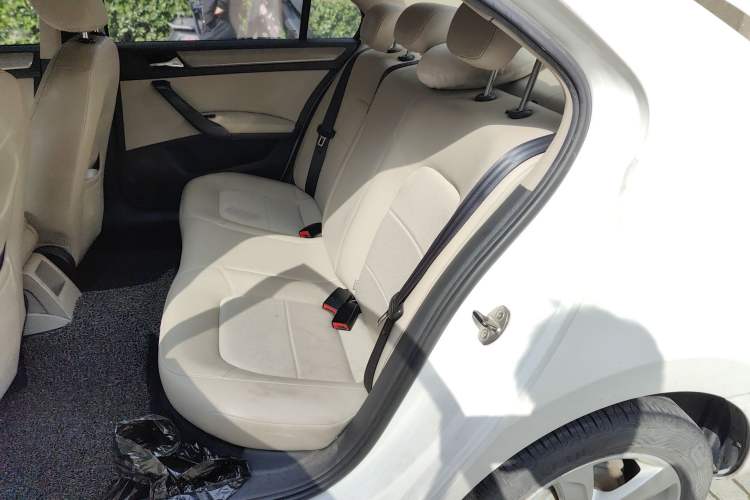 Used Volkswagen Santana 2013 1.6L Automatic Comfort Edition Left Rear Seat