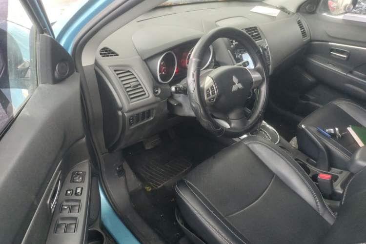 Used Mitsubishi ASX 2013 2.0L CVT Two-Wheel Drive Elite Edition
