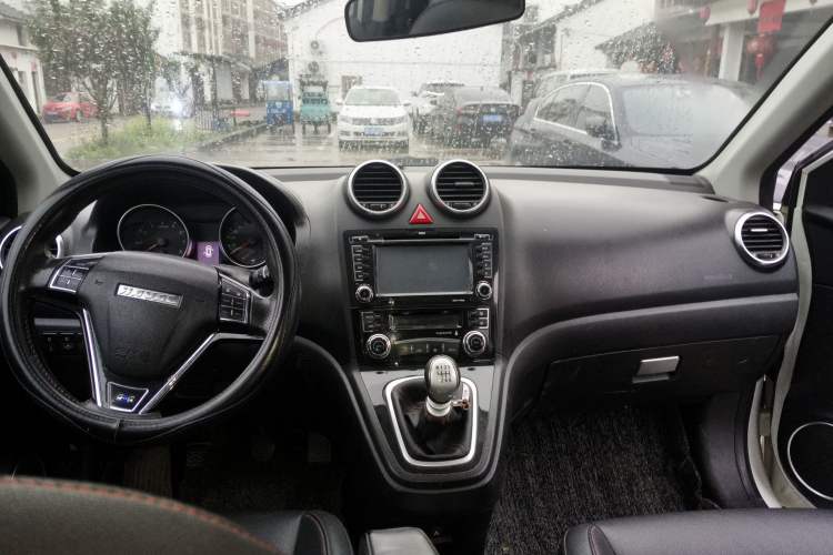 Used Haval H6 2016 Upgraded Model 1.5T Manual Two-Wheel Drive Elite Version