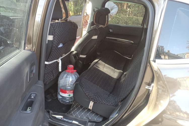 Used Peugeot 3008 2015 2.0L Manual Classic Edition
