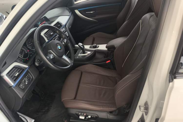 Used BMW 3 Series 2019 320i M Sport Package
