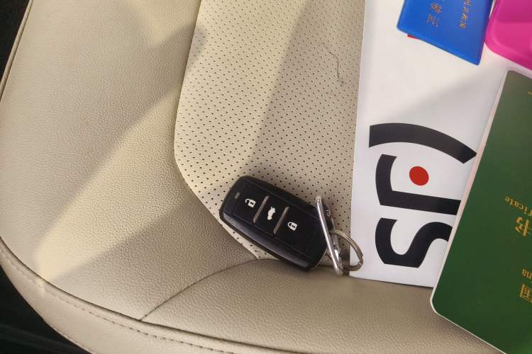 Used CHANGAN Alsvin V7 2015 1.6L Automatic Enjoyment Model China IV Standard
