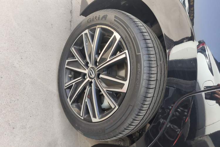 Used GAC Trumpchi E8 New Energy 2024 150km PRO Right Rear Wheel Hub