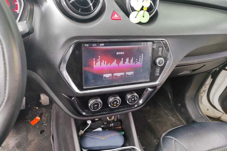 Used Soueast DX3 2016 1.5L Manual Luxury Edition
