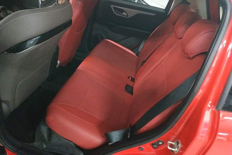 Used SOL E10X 2021 302 km Range Fashion Edition 31.4 kWh
