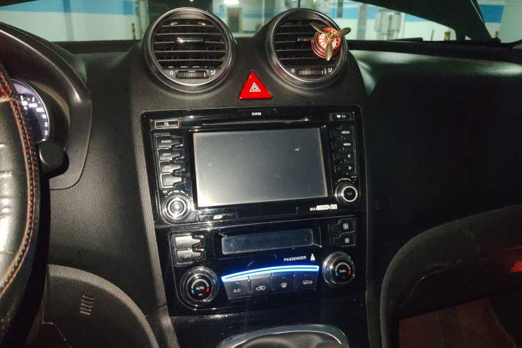 Used Haval H6 2016 Upgraded Model 1.5T Manual Two-Wheel Drive Elite Version
