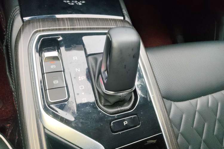 Used Wuling Jiachen 2023 2.0L DHT Flagship Edition