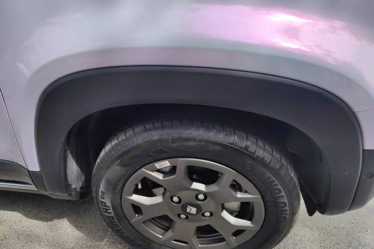 Used Baojun Spark EUV 2025 Smart Luxury Edition 5 Seats Right Front Wheel Hub