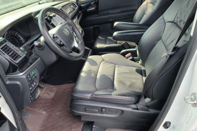 Used Honda Elysion 2019 2.0L Hybrid Luxury Edition