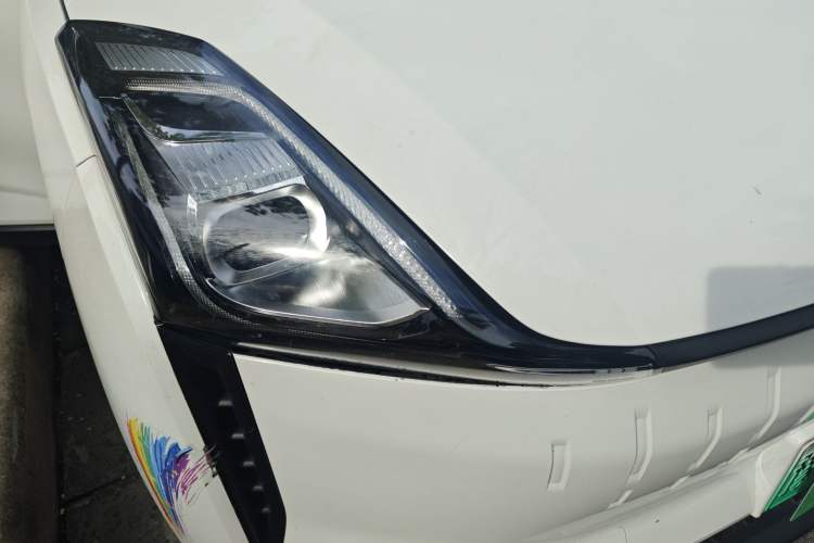 Used Bestune NAT 2022 Comfort Travel Version 100kW 419km Right Front Headlight