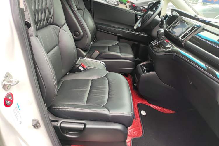 Used Honda Elysion 2019 2.0L Hybrid Luxury Edition
